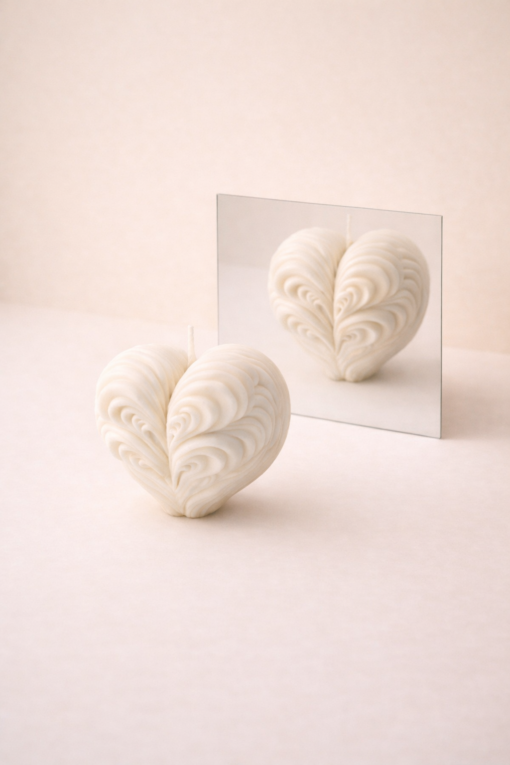 Set of 2 Heart Candles
